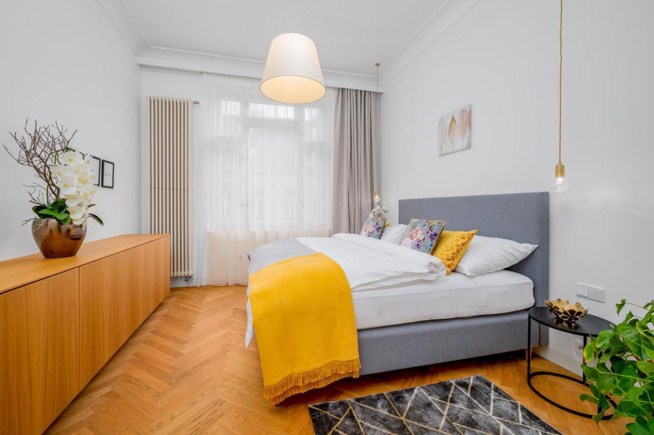 Prague Days - Old Town - Spacious Apartment Екстер'єр фото